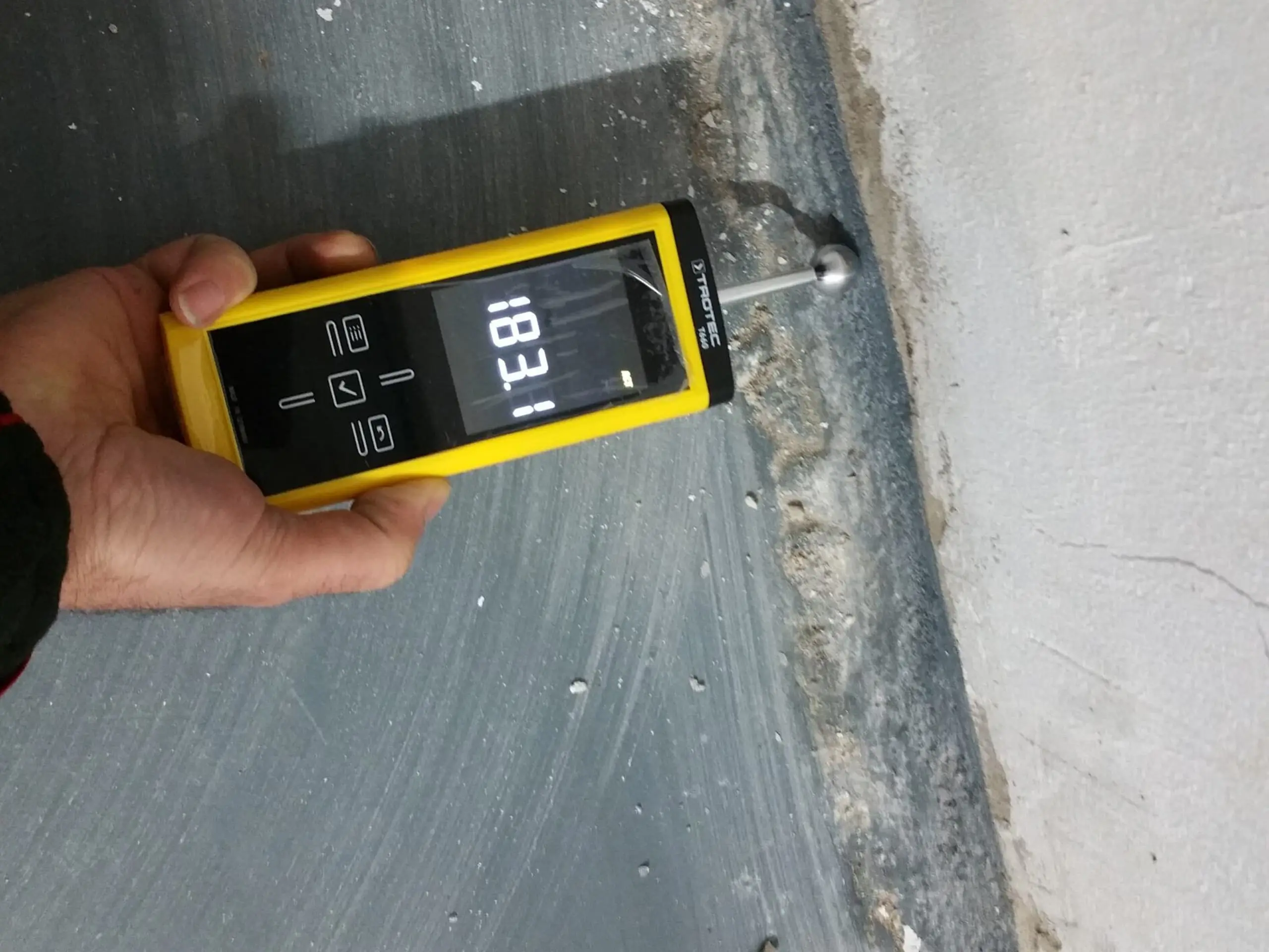 Swiss Renovation Swiss Renovation - Feuchte Keller und Schimmel