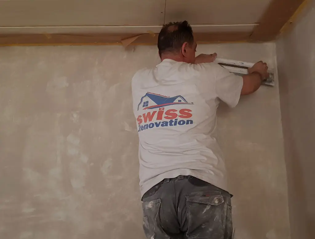 Swiss Renovation Swiss Renovation - Putz-Arbeit